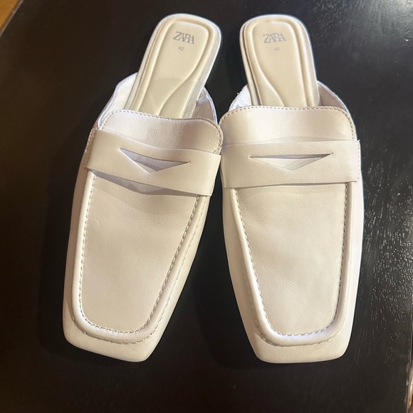 Zara White Flat Leather Mules - Picture 2 of 5